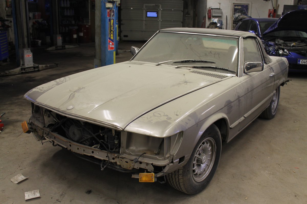 Mercedes SL 1973 - Step 1 (Before restoration)